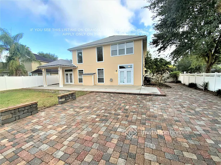 340 Brier Rose Ln — Photo 18