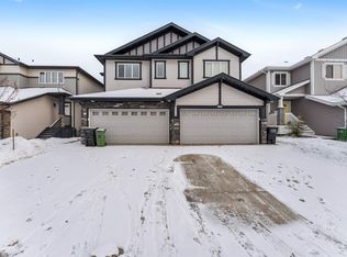 1217 29th St NW, Edmonton, AB T6T 1A9