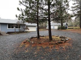 180 Hasis Dr, Grants Pass, OR 97526