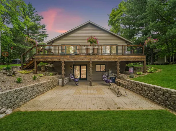 W1376 Red Cloud Trl, Keshena, WI 54135