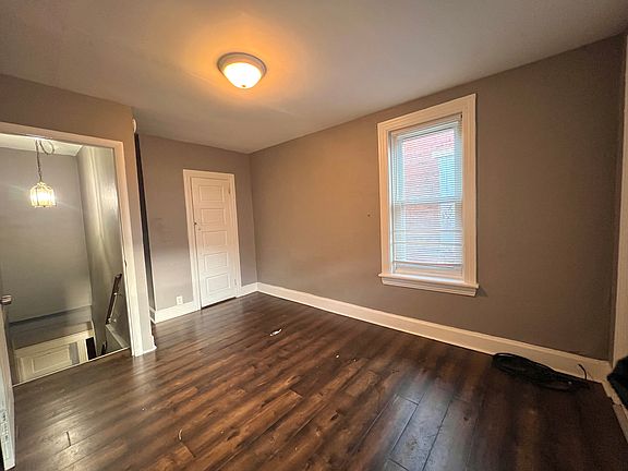 5th image of 2546 Lexington St Unit 1
