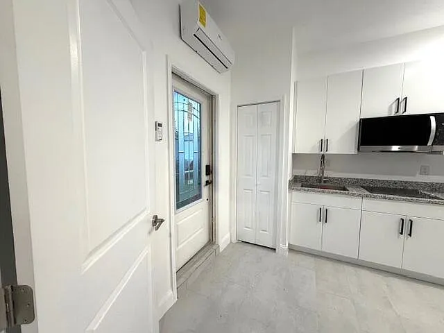 3418 SW Englewood St #3418 — Photo 2