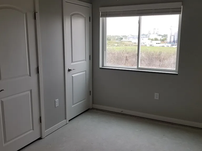 813 S Irish Rd #7 — Photo 8