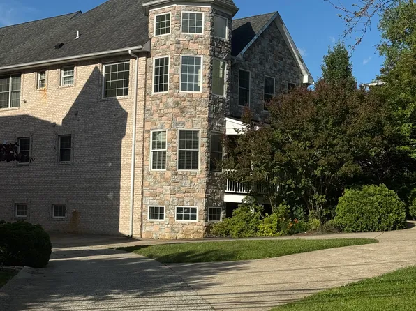 729 W Montgomery Ave #A, Rockville, MD 20850