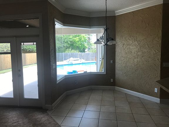 5th image of 1185 Hideaway Dr N