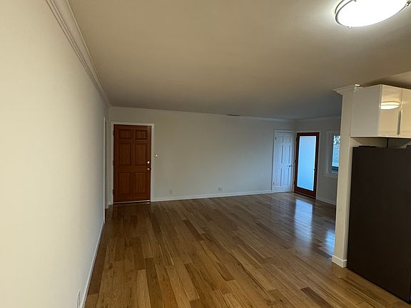 5th image of 14041 Moorpark St #14047-8