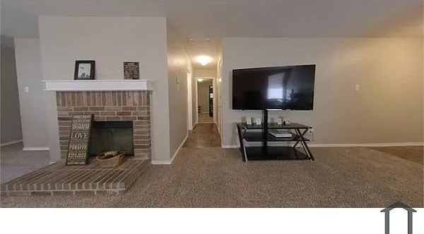 3 bed, 1640 sqft, $2,500 — Photo 2