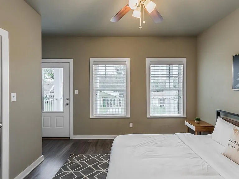 115 S Donelson St — Photo 33