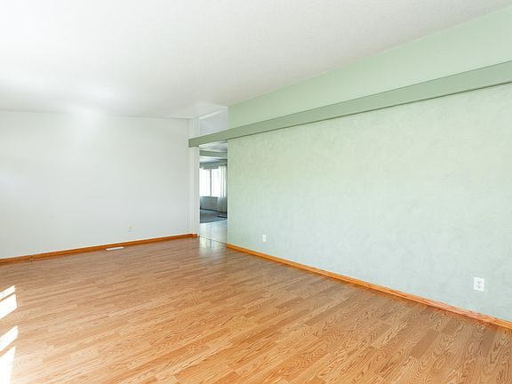 5th image of 20606 W Indiana Ln