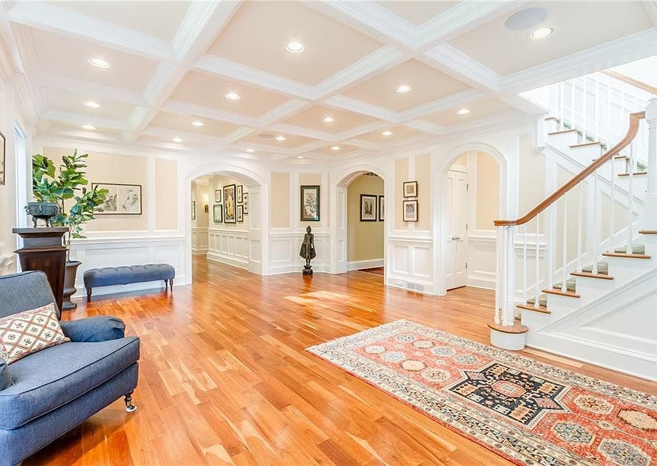 250 Esplanade Dr, Rochester, NY 14610 Zillow