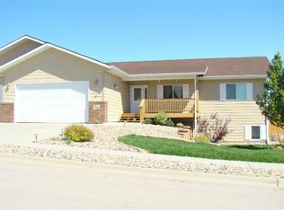 714 Field View Dr, Rapid City, SD 57701