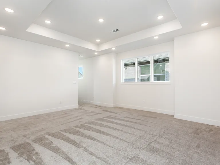 917 Protea St — Photo 32