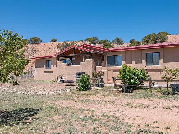 2nd image of 3 Tierra Hermosa Ct