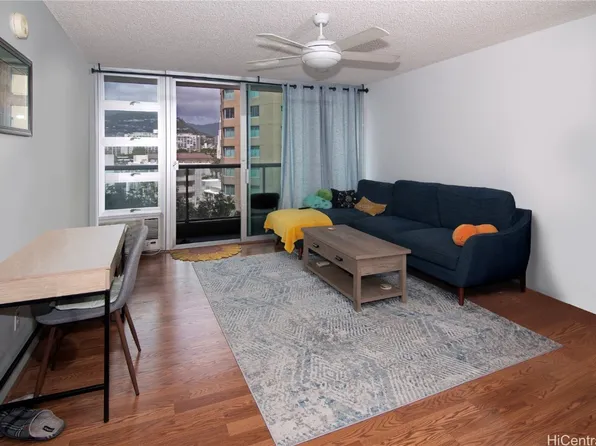 1450 Young St APT 704, Honolulu, HI 96814