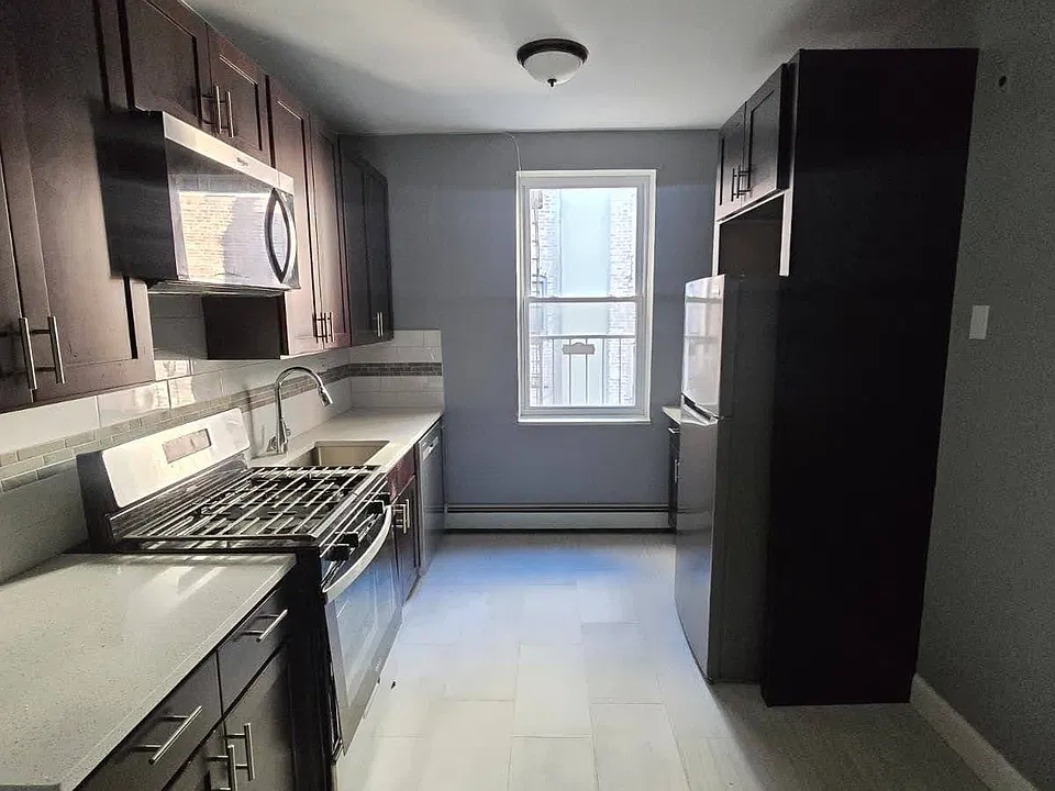 13 Kensington Ave #C2