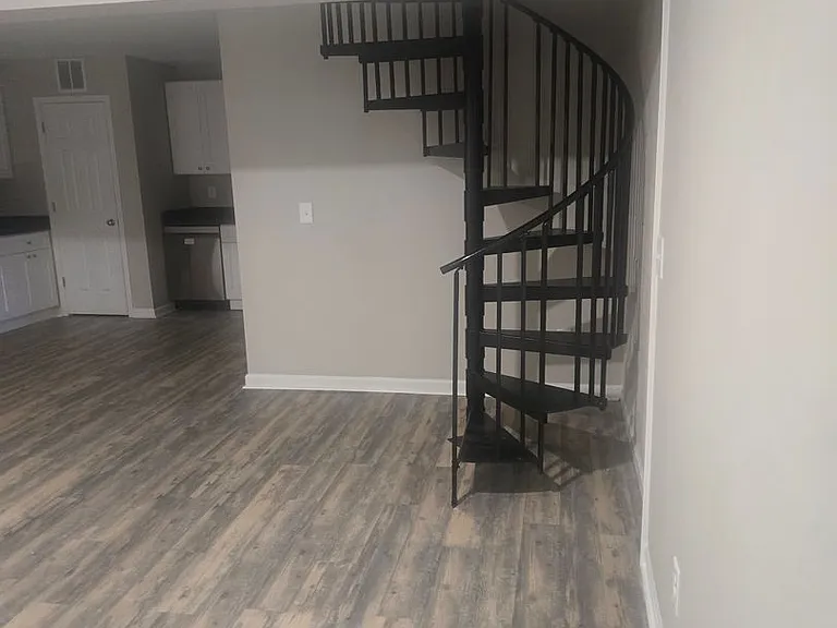 813 S Chapman St #B — Photo 8