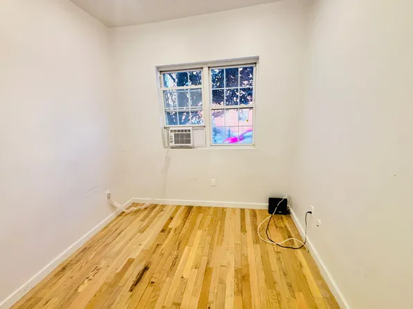 81 Stuyvesant Avenue image 6 of 16