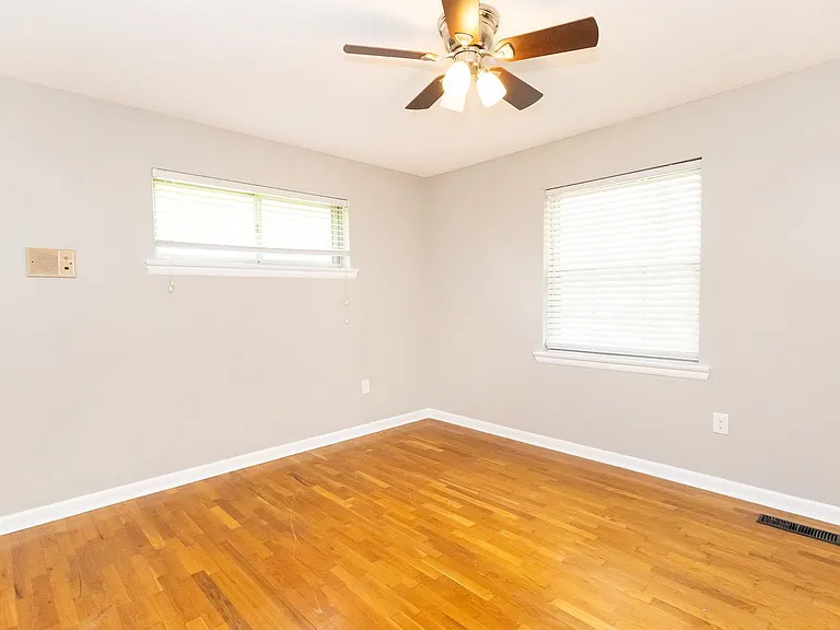 834 Kay Cir — Photo 15