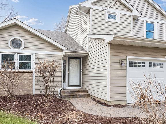 2nd image of 19440 Vine Ridge Rd