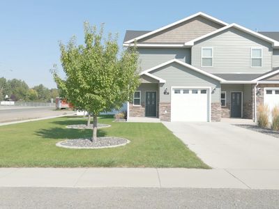 223 S Division St, Cowley, WY, 82420