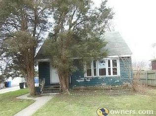 8942 S Woodlawn Ave, Chicago, IL 60619