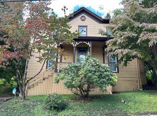 116 & 118 High St, Mannington, WV 26582