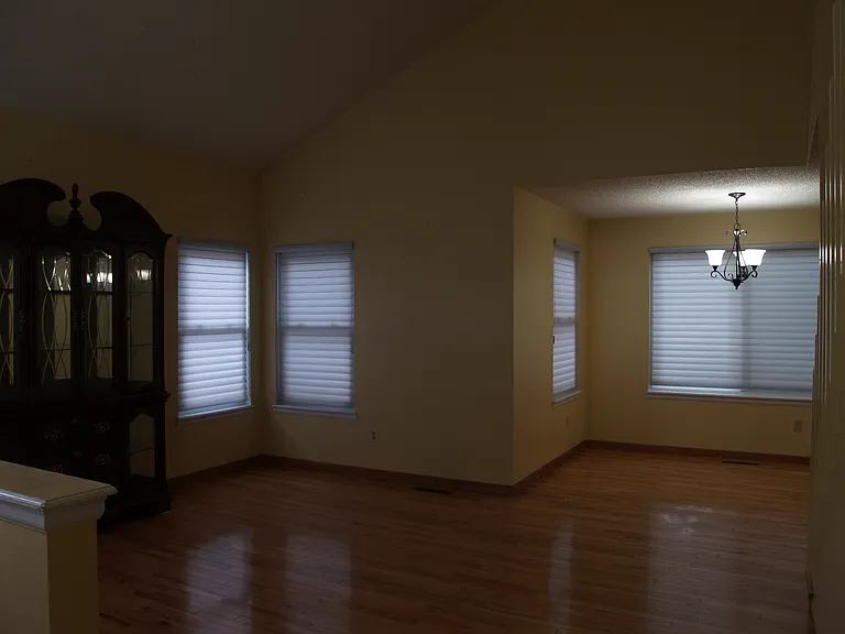 2419 S Gray Dr — Photo 49
