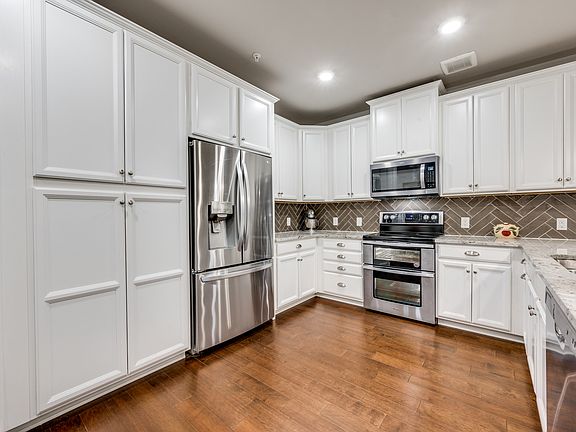 4th image of 1735 Wittington Pl #1207