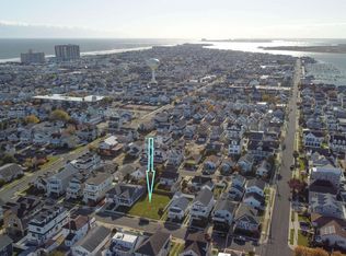 212 N Rumson Ave, Margate, NJ 08402