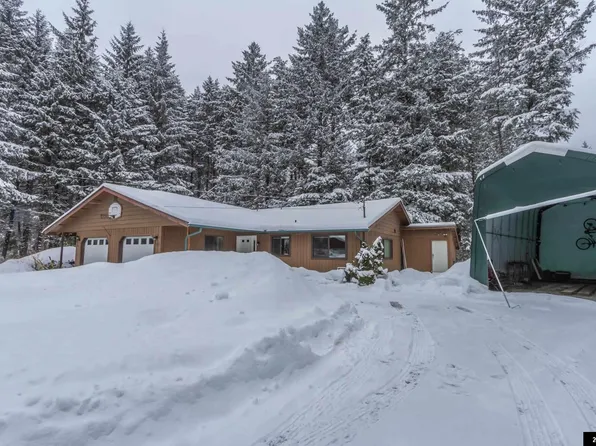 6012 Sunset St, Juneau, AK 99801