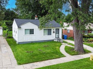 27127 Notre Dame St, Inkster, MI 48141