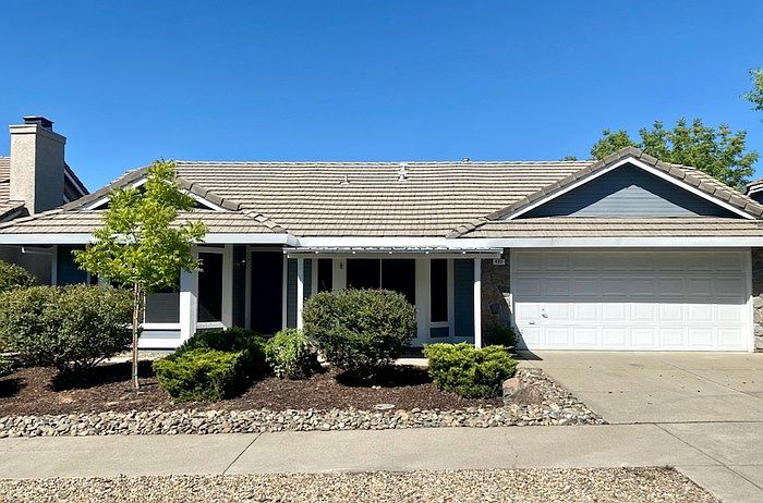 1st image of 403 Ruby Ct