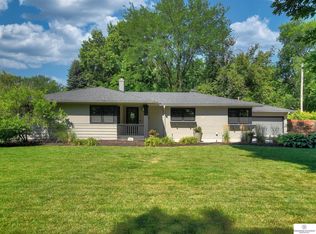 1520 S 88th St, Omaha, NE 68124