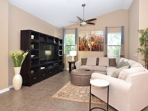 5th image of 9985 Armando Cir