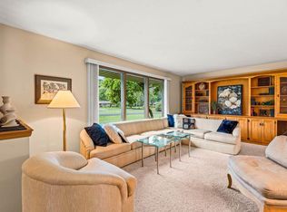 3245 Bermuda Blvd, Brookfield, WI 53045