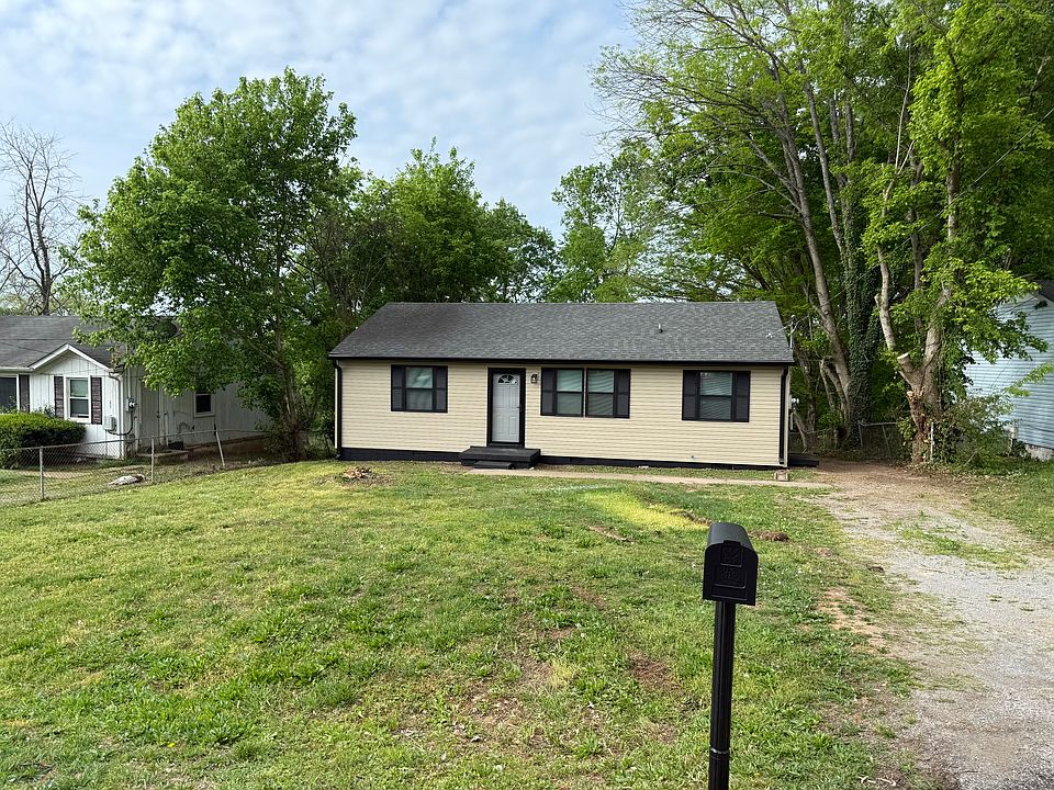 1st image of 226 Creekside Dr