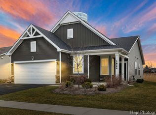 2824 Briargate Dr, Lindenhurst, IL 60046