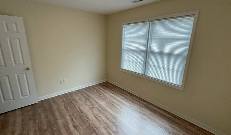 202 Heartwood Xing — Photo 15