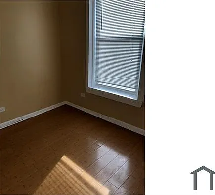 4 bed, 1200 sqft, $1,600 — Photo 2