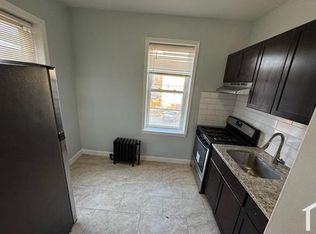 52 4th Ave #26, East Orange, NJ 07017