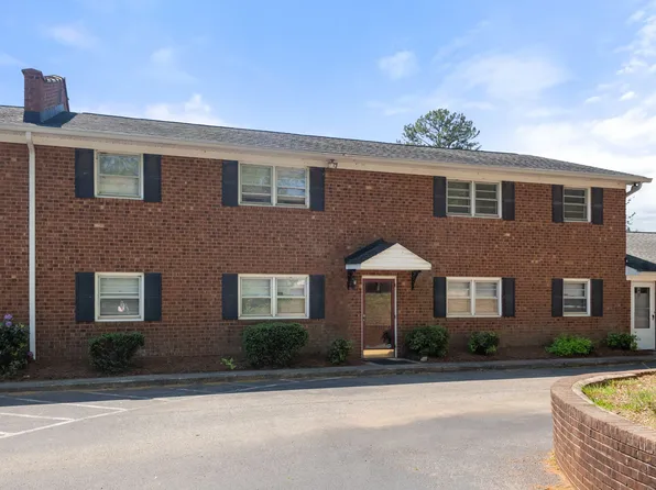 110 Hedgecock Ave, Winston Salem, NC