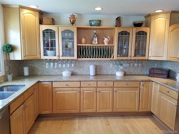2nd image of 1386 Pawnee Parkway