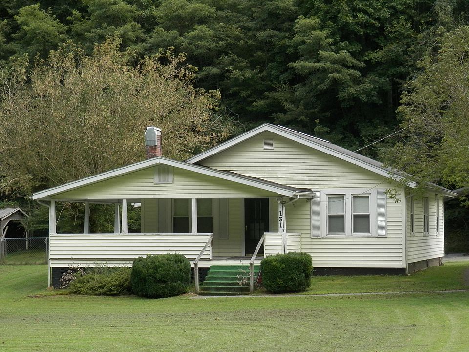 1st image of 131 Almond Dr