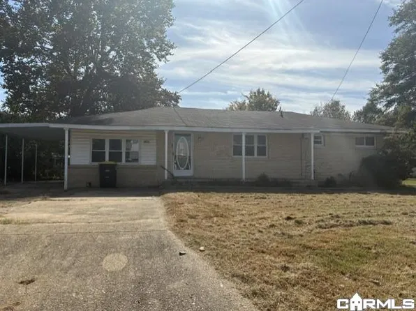 1909 Harris St, Kennett, MO 63857