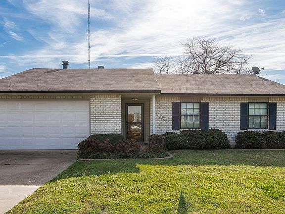3rd image of 5902 Lakecrest Dr