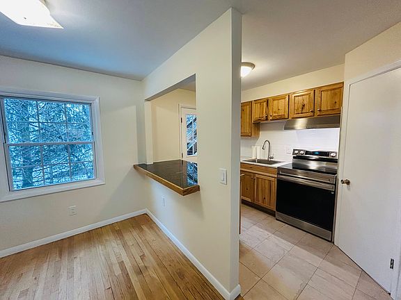 Dining room with breakfast bar.