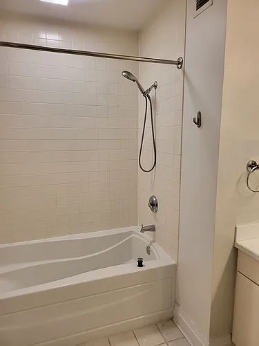 33 W Ontario St #29H Photo 1