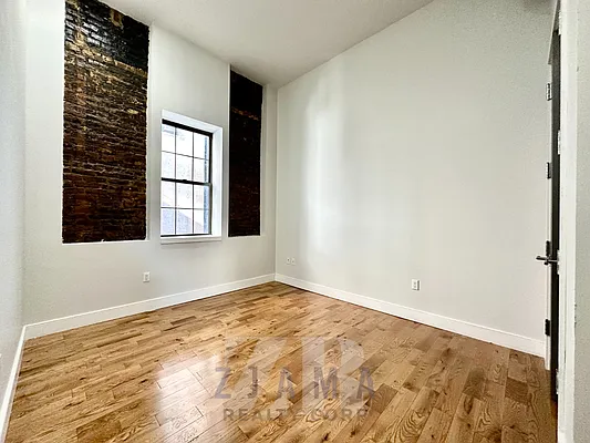 Rented by Zjama Realty Corp | media 9