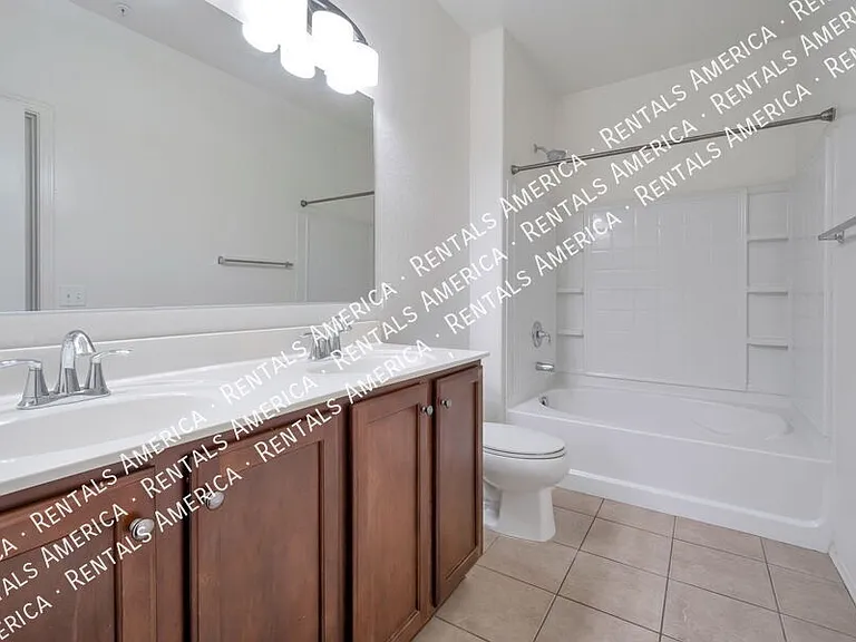 1250 S Rialto St #26 — Photo 8
