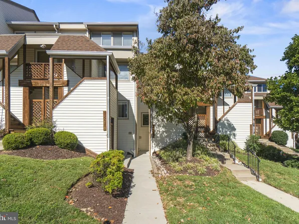 18220 Windsor Hill Dr #306, Olney, MD 20832